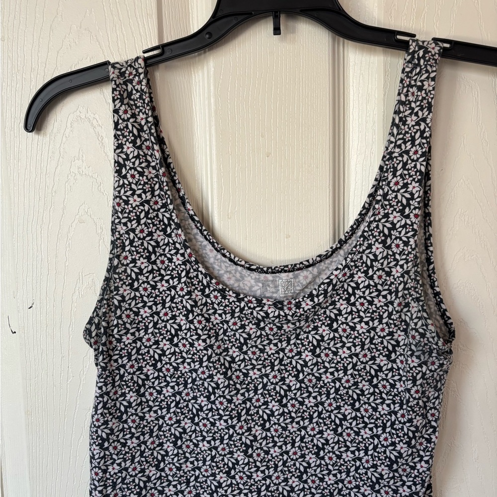 Nollie Black Floral Tank Top with Delicate Pattern